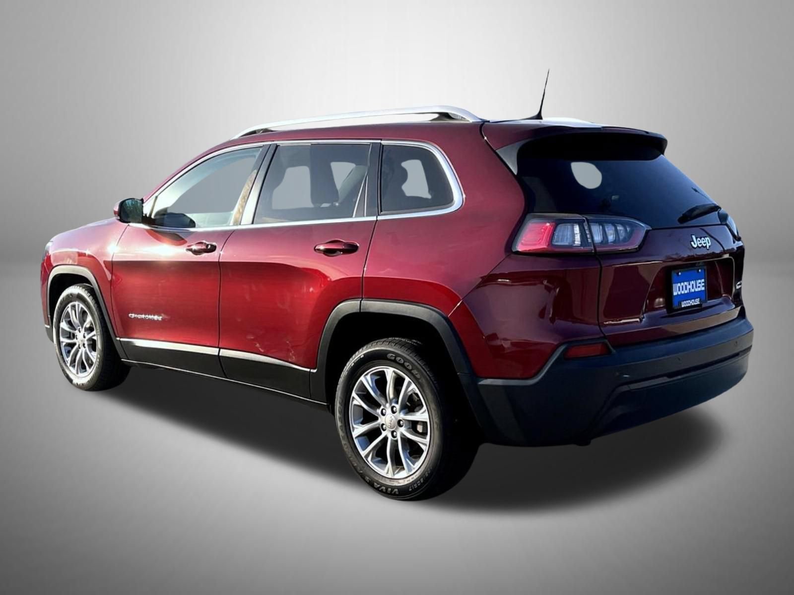 Used 2019 Jeep Cherokee Latitude Plus w/ Comfort/Convenience Group FWD image 7