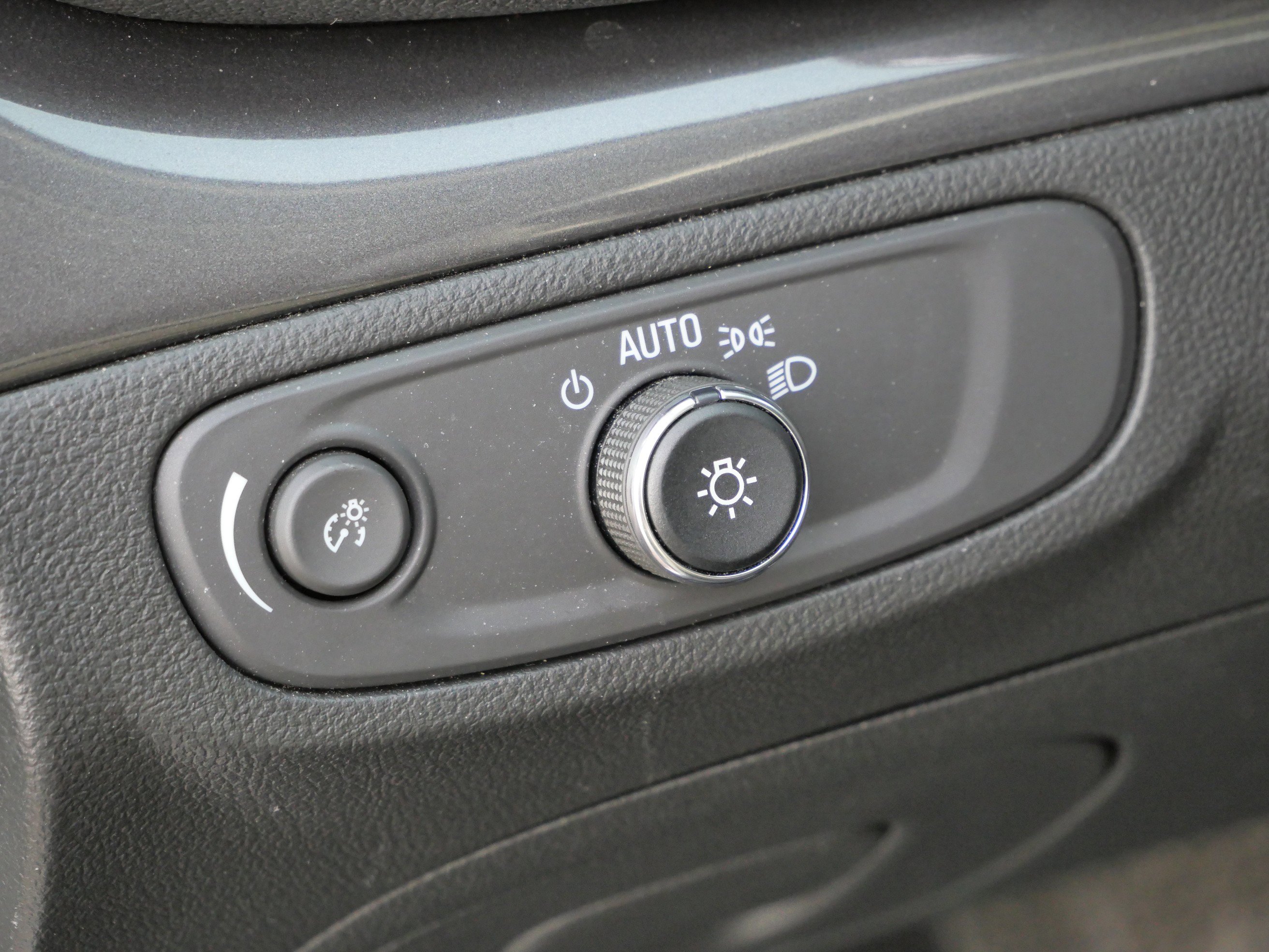 Used 2022 Buick Encore Preferred w/ Safety Package image 19