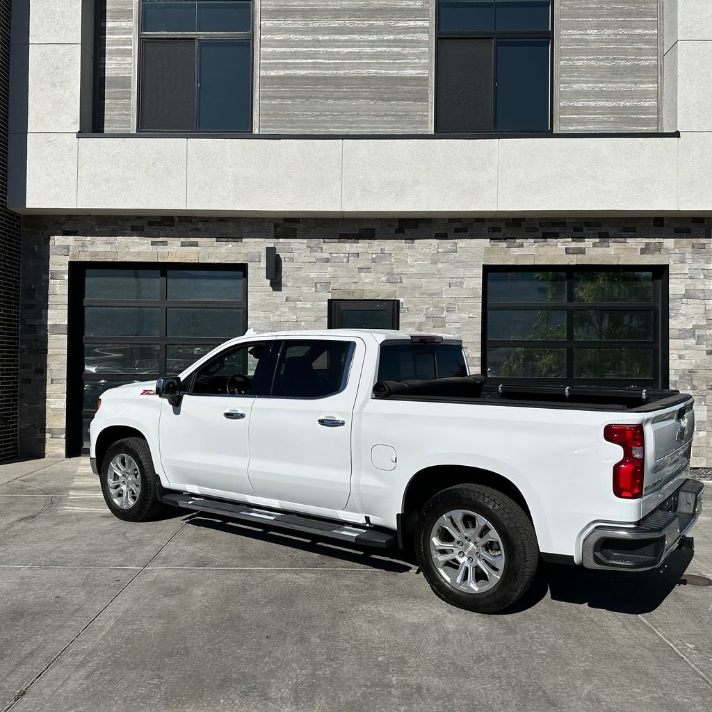 Used 2024 Chevrolet Silverado 1500 LTZ w/ LTZ Premium Package AWD/4WD image 5