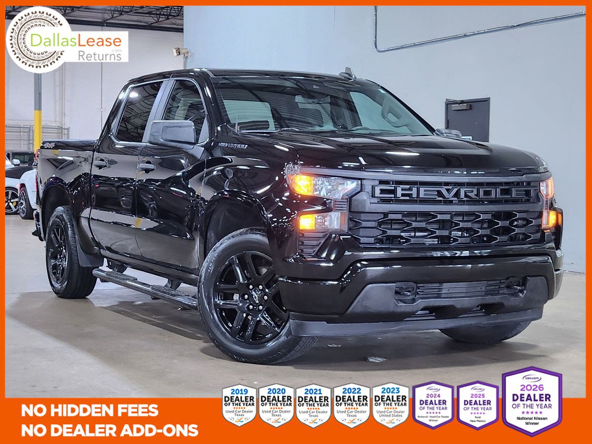 Used 2023 Chevrolet Silverado 1500 Custom AWD/4WD image 1
