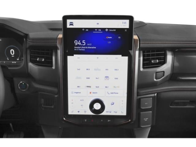 Used 2025 Ford F150 Lightning Lariat image 10