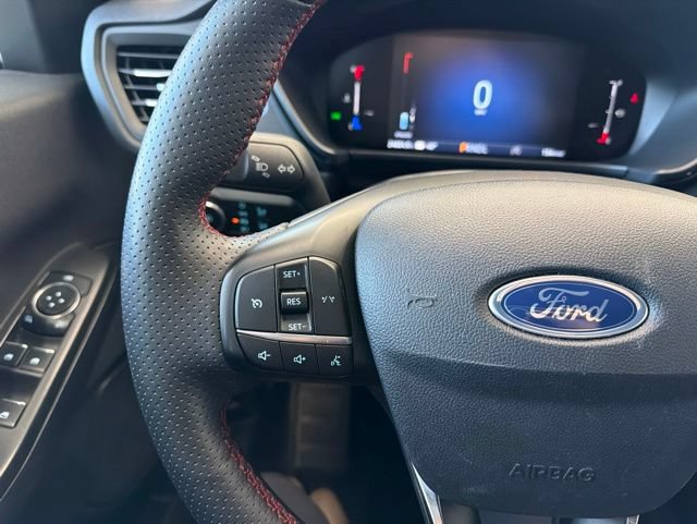 Used 2025 Ford Escape ST-Line Select AWD/4WD image 27