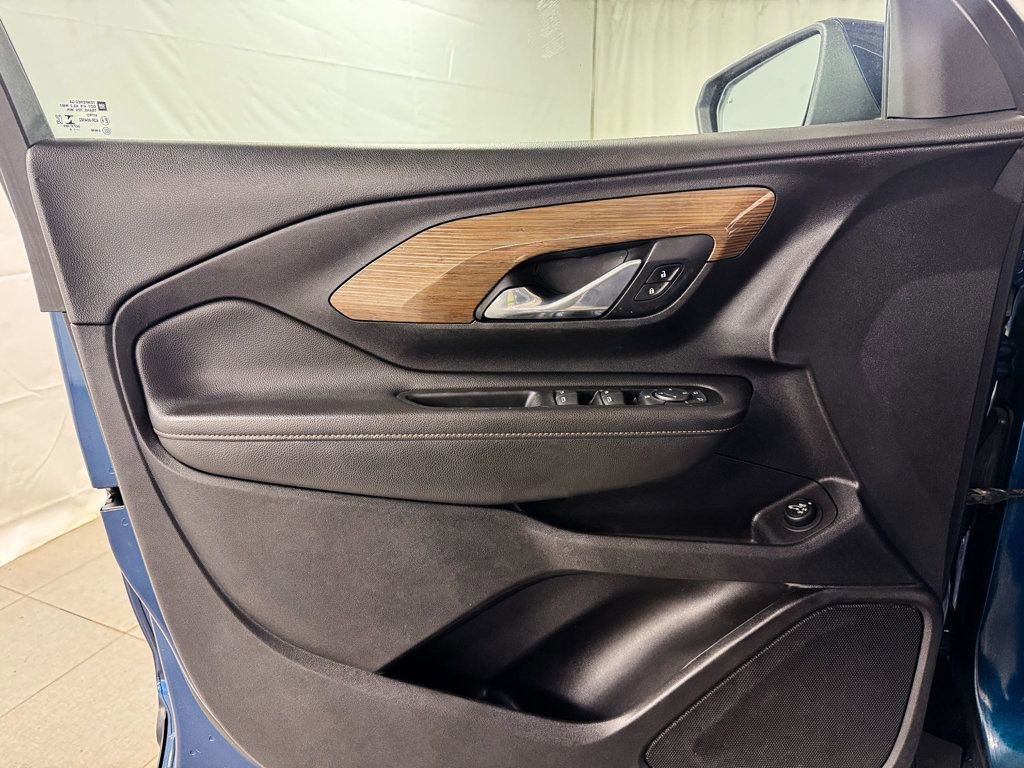 Used 2019 GMC Terrain SLE w/ Driver Convenience Package image 13