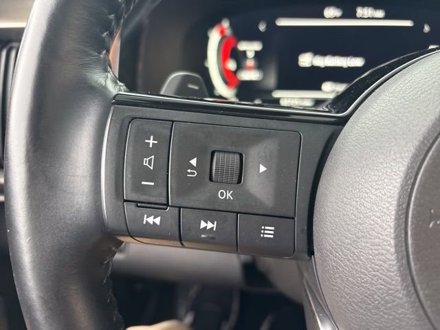 Used 2023 Nissan Pathfinder Platinum w/ Cargo Package image 27