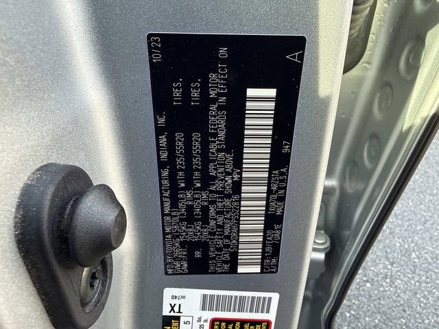 Used 2023 Toyota Highlander XSE FWD image 30