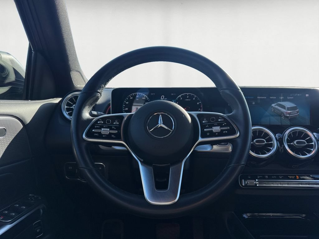 Used 2021 Mercedes-Benz GLB 250 4MATIC image 12