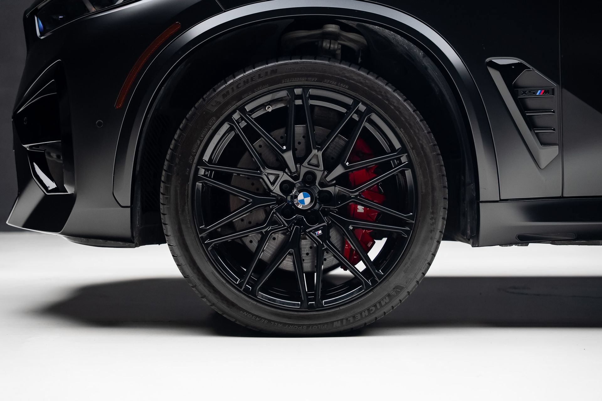 Used 2024 BMW X5 M Competition w/ Executive Package AWD/4WD image 20