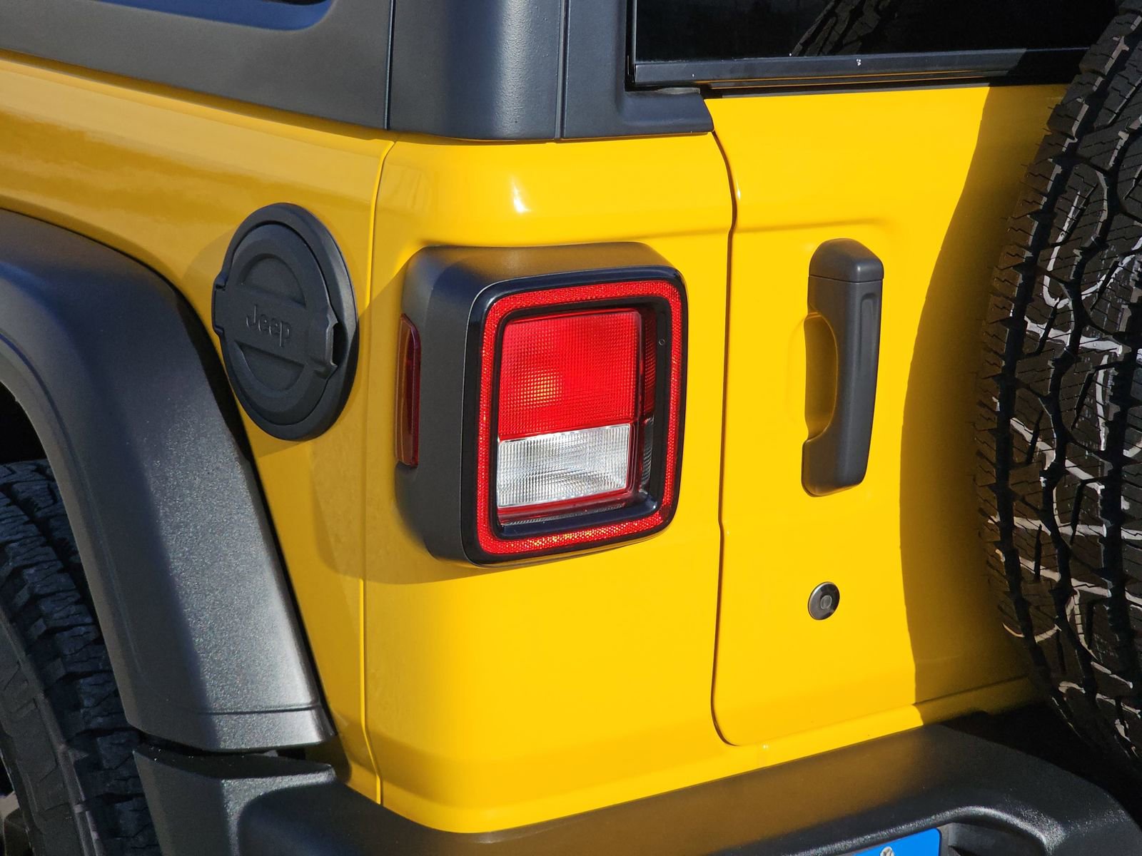 Used 2020 Jeep Wrangler Unlimited Sport image 35