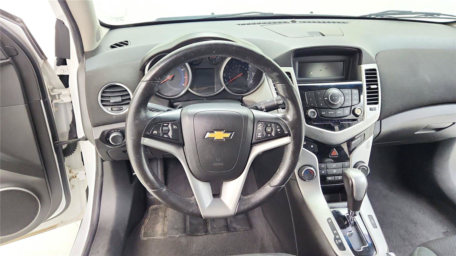 Used 2011 Chevrolet Cruze LT FWD image 18