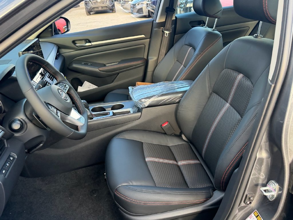 New 2026 Nissan Altima 2.5 SR FWD image 10
