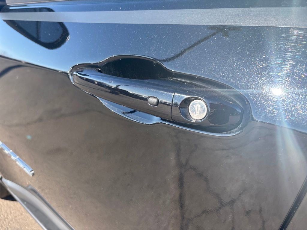 Used 2023 Jeep Compass Latitude w/ Sun and Sound Group image 10