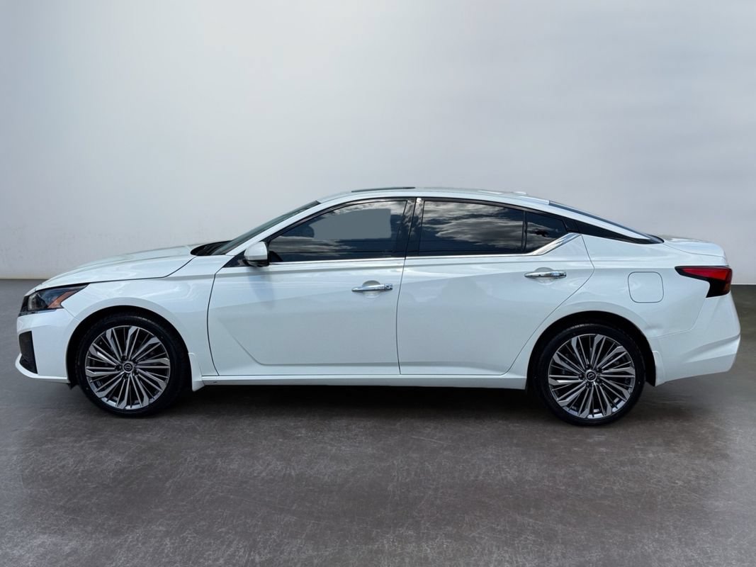 Used 2023 Nissan Altima 2.5 SL AWD/4WD image 8