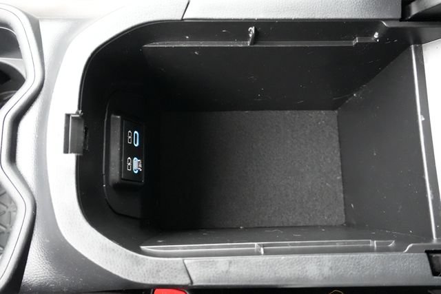 Used 2022 Toyota RAV4 XLE FWD image 39