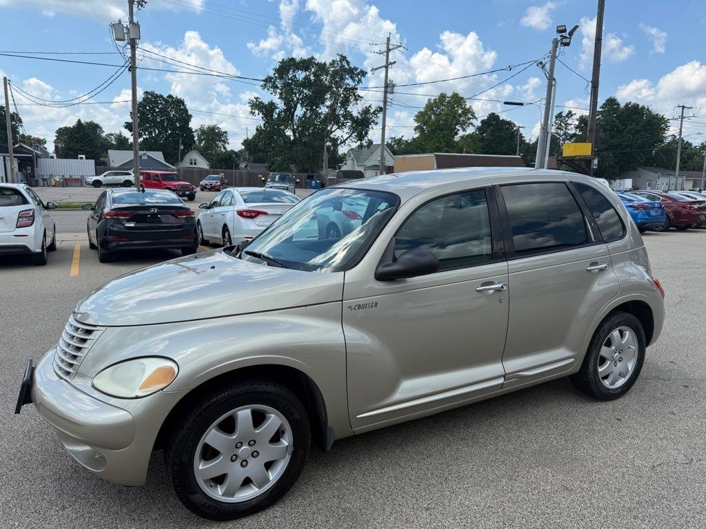 Used 2005 Chrysler PT Cruiser Limited FWD image 5