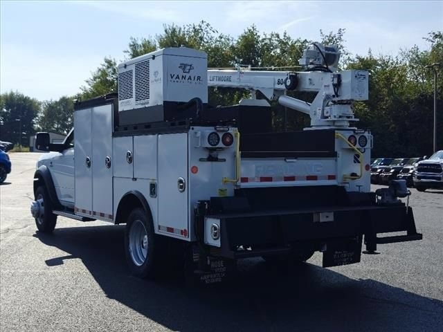 Used 2024 RAM 5500 Tradesman AWD/4WD image 21