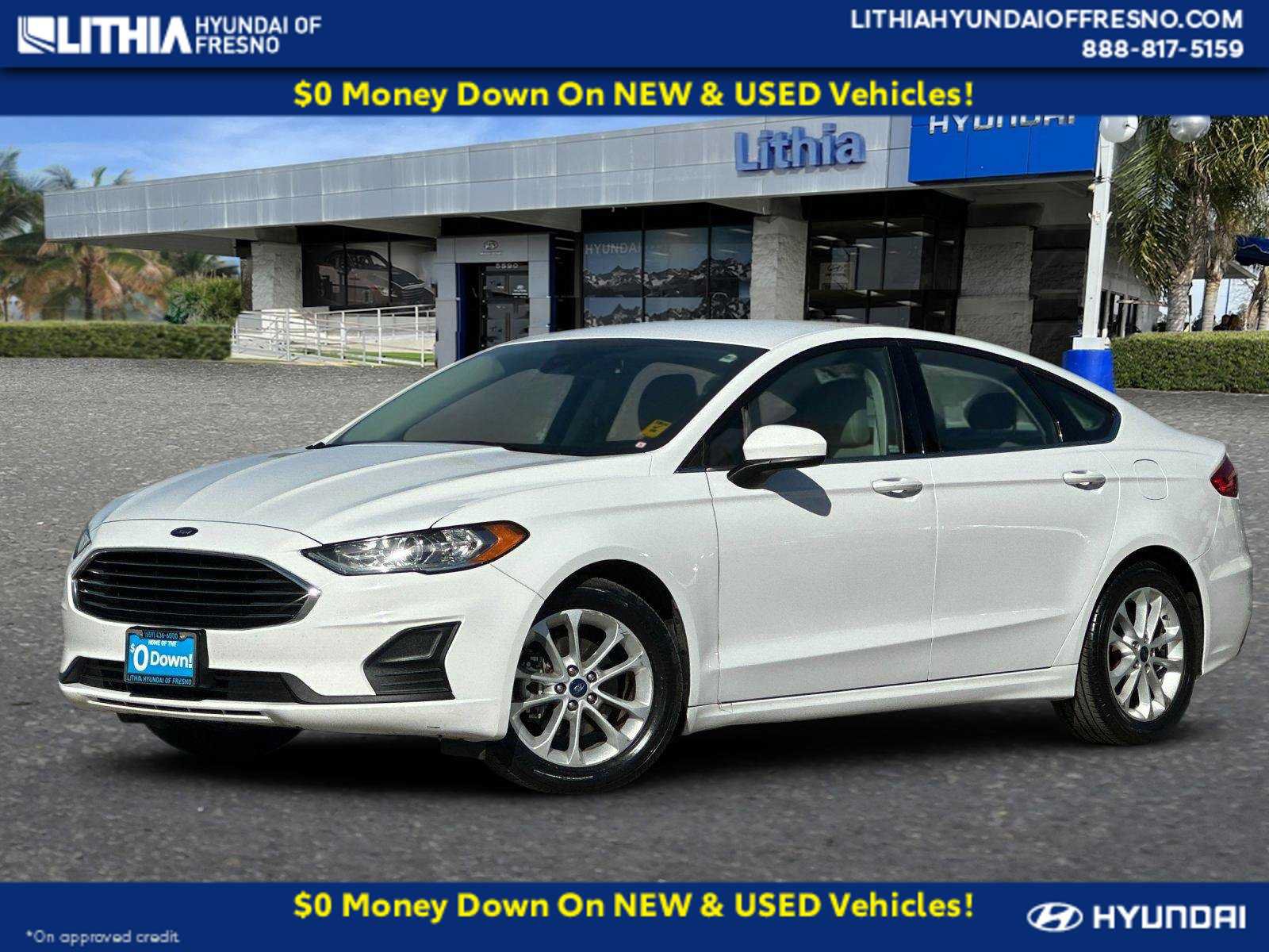 Used 2019 Ford Fusion SE FWD image 1