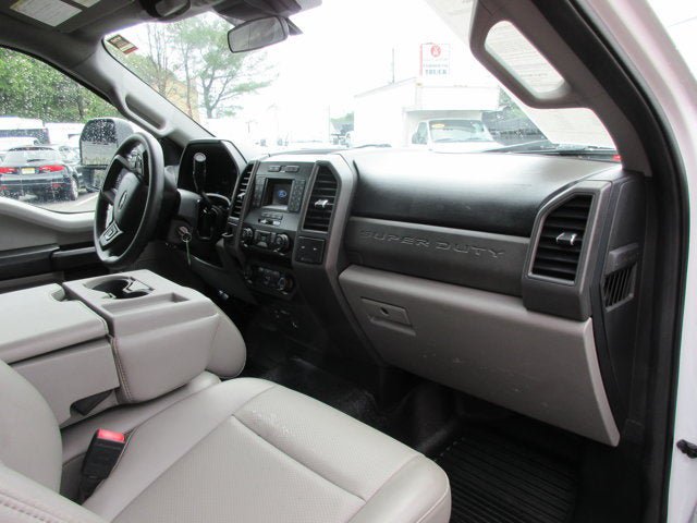 Used 2020 Ford F550 2WD Regular Cab Super Duty image 11