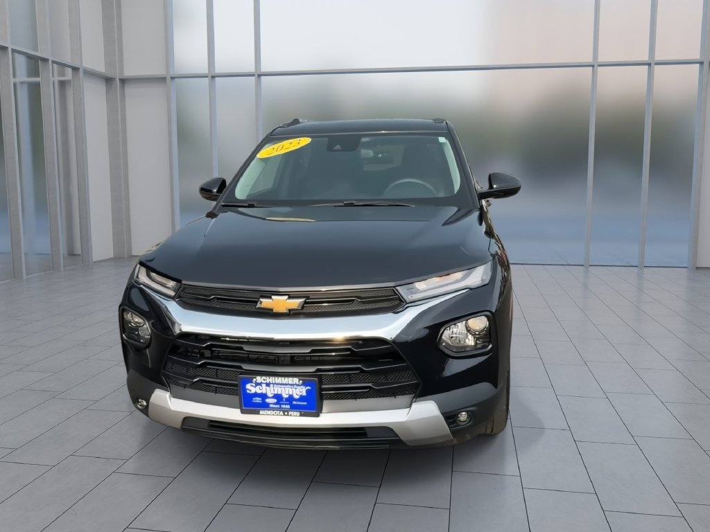 Used 2023 Chevrolet TrailBlazer LT FWD image 3