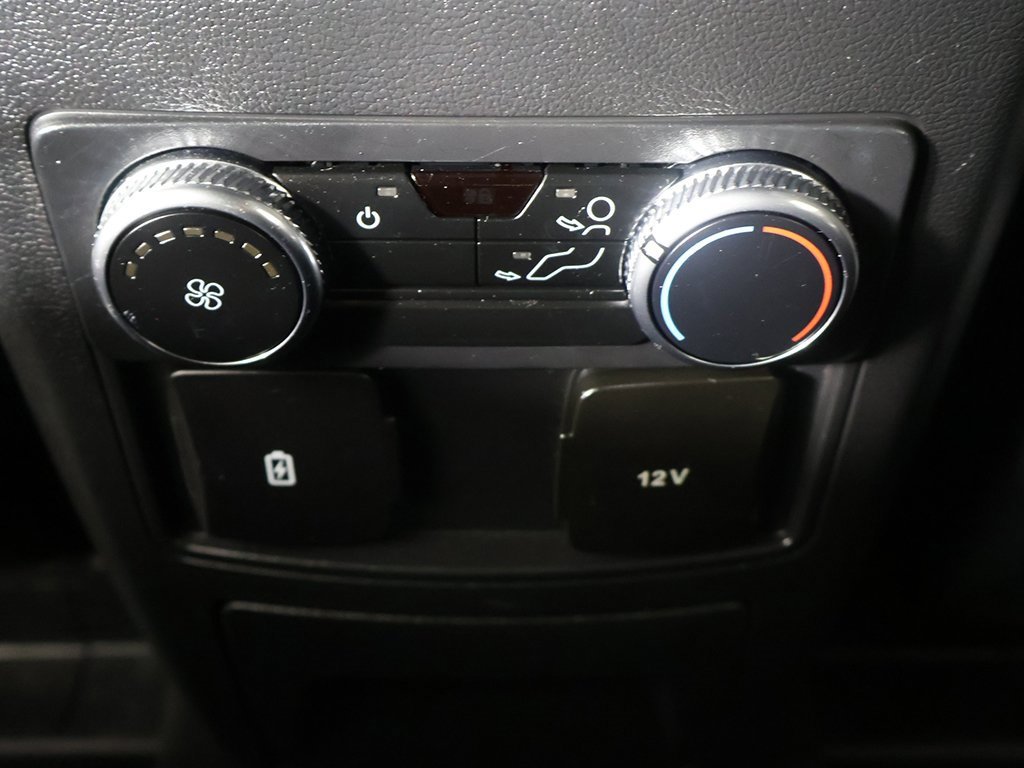 Used 2022 Ford Explorer XLT image 50