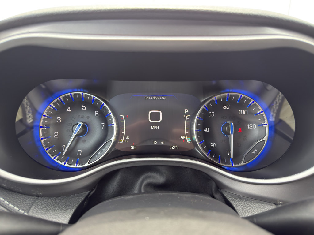 New 2026 Chrysler Pacifica Select FWD image 16