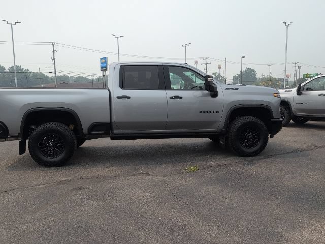 Used 2026 Chevrolet Silverado 2500 ZR2 w/ LPO, Dark Essentials Package AWD/4WD image 12