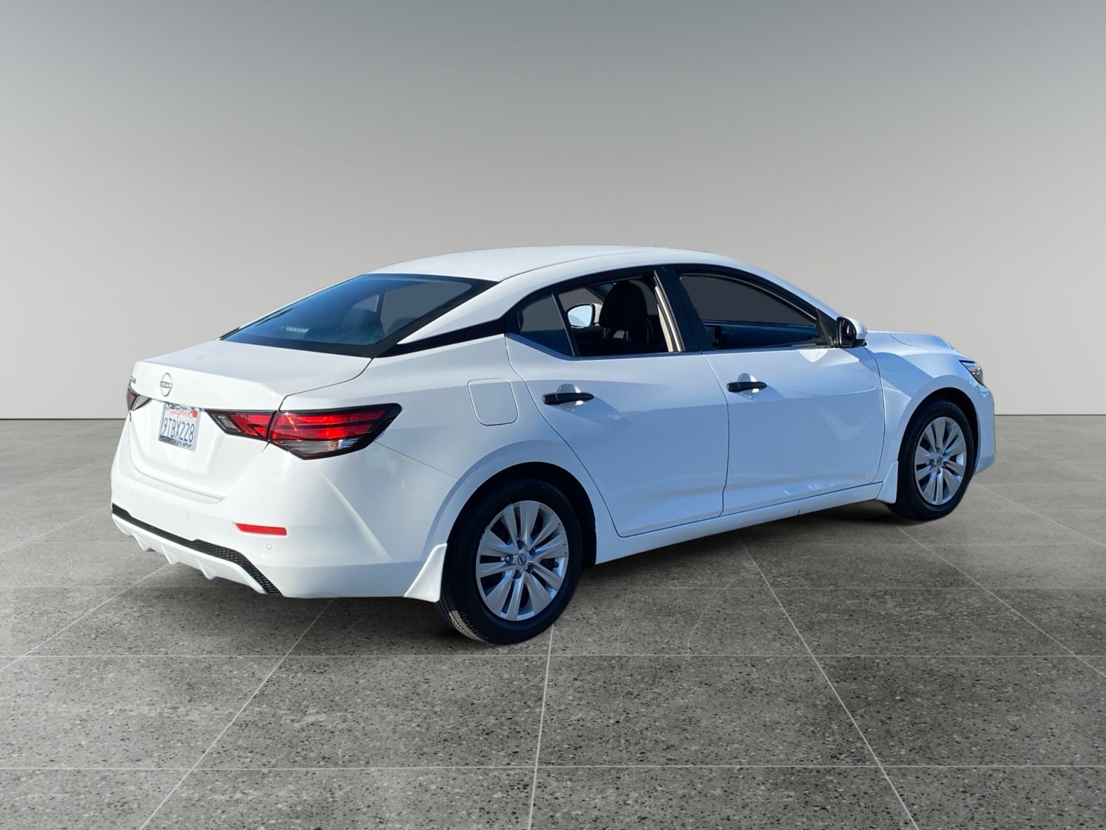 Used 2025 Nissan Sentra S FWD image 5