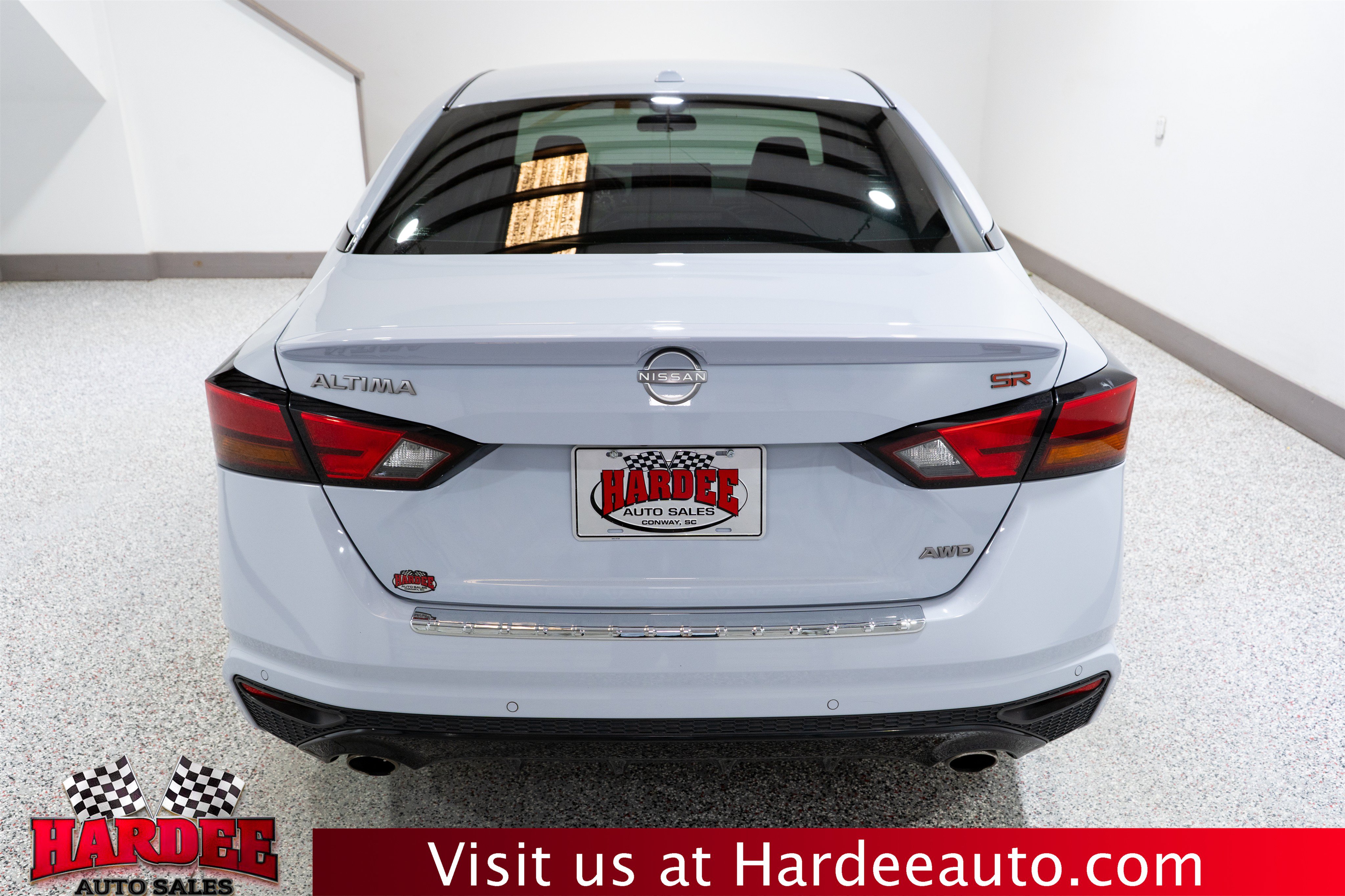 Used 2023 Nissan Altima 2.5 SR w/ SR Premium Package AWD/4WD image 4