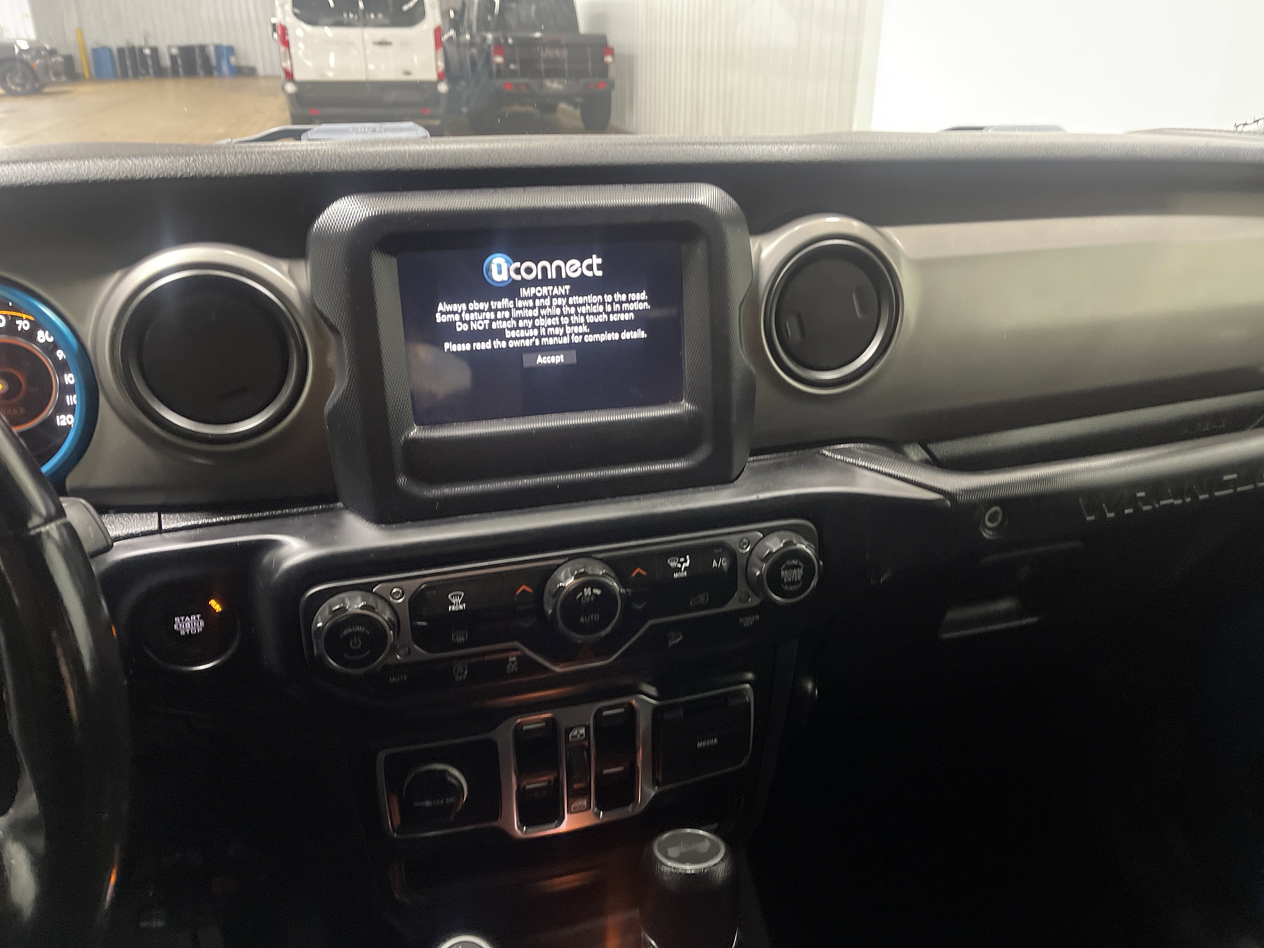 Used 2020 Jeep Wrangler Unlimited Sport S image 29