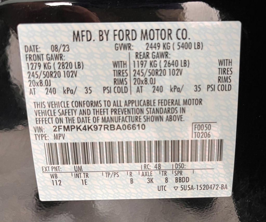 Used 2024 Ford Edge Titanium w/ Equipment Group 301A AWD/4WD image 36