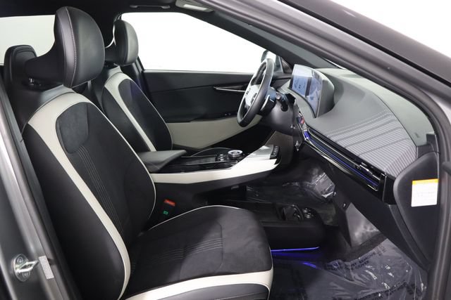 Used 2023 Kia EV6 GT-Line w/ GT-Line Suede Seat Package AWD/4WD image 19