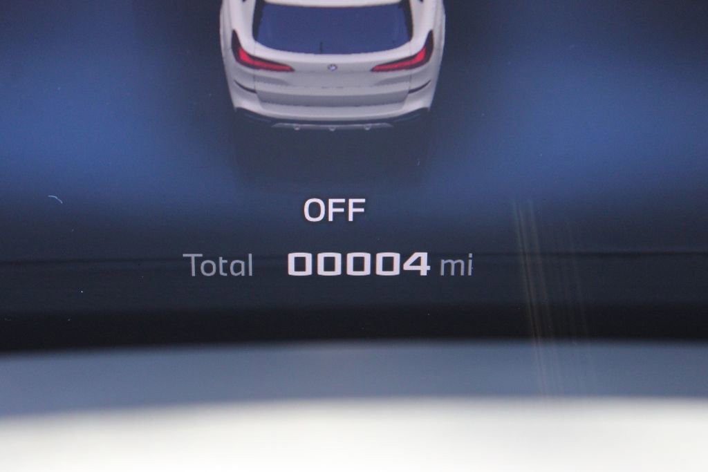 New 2026 BMW X5 M60i w/ Climate Comfort Package image 12