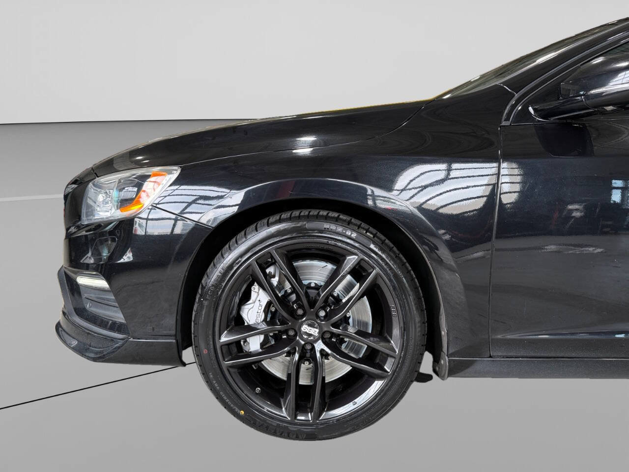 Used 2017 Volvo V60 T6 Polestar AWD/4WD image 9