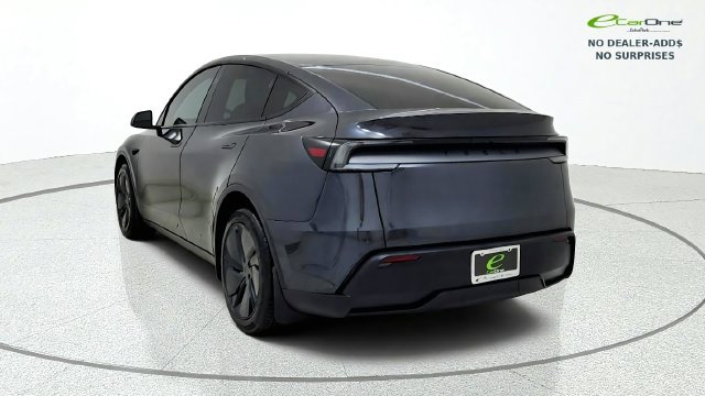 Used 2026 Tesla Model Y AWD image 6