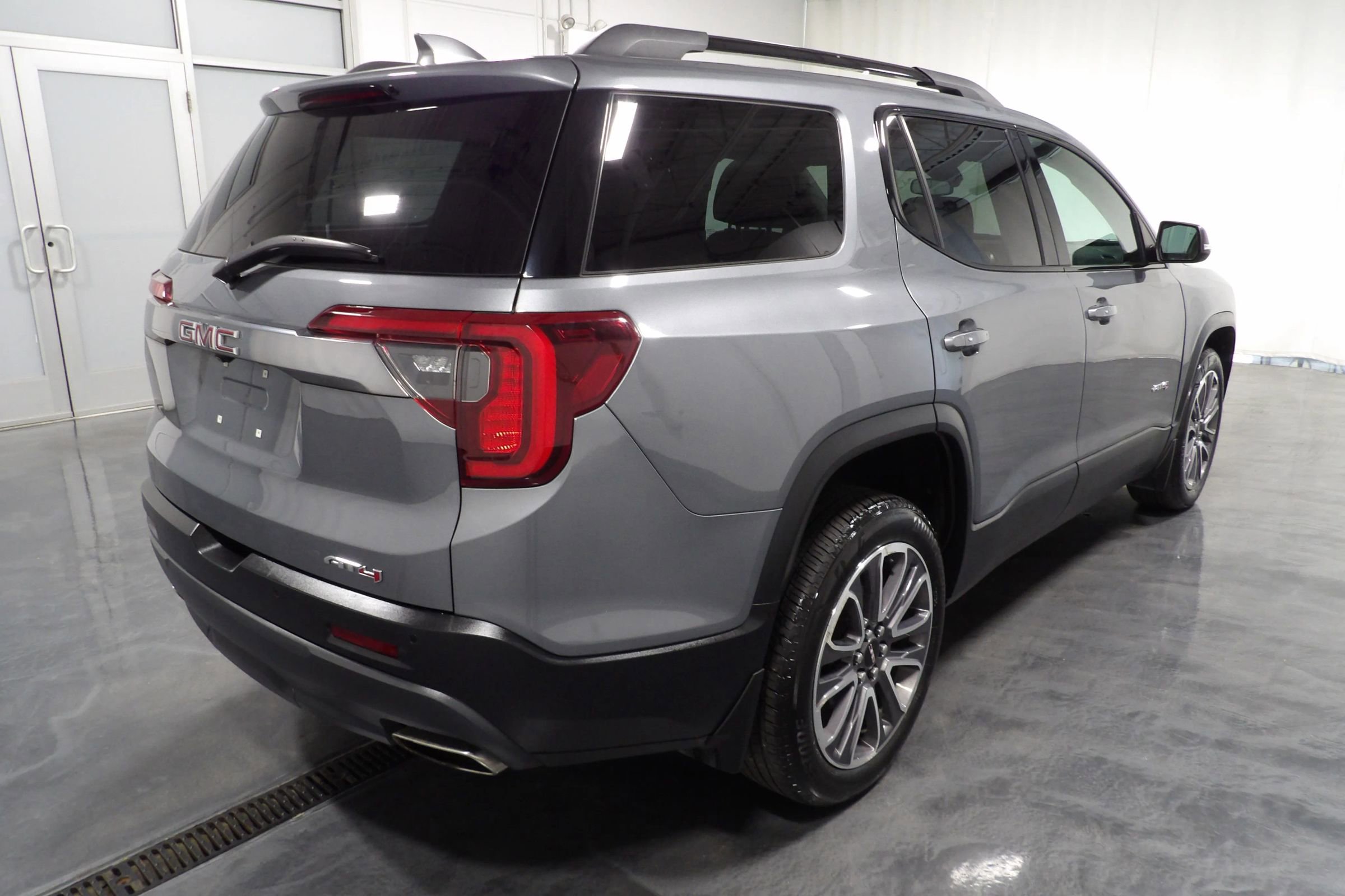 Used 2020 GMC Acadia AT4 w/ Driver Alert Package II AWD/4WD image 6