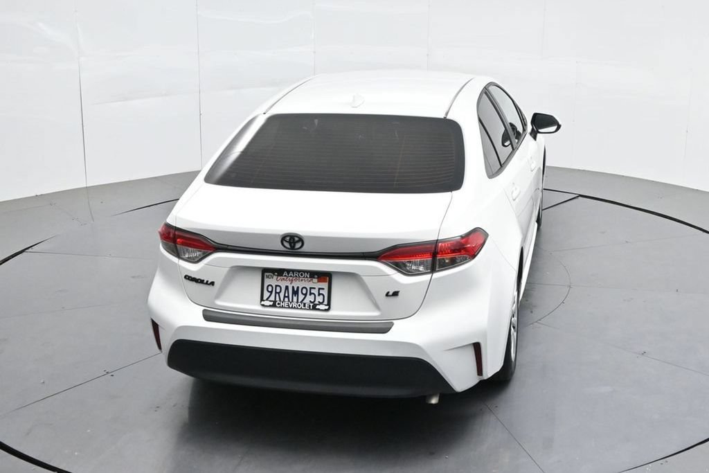 Used 2025 Toyota Corolla LE FWD image 58