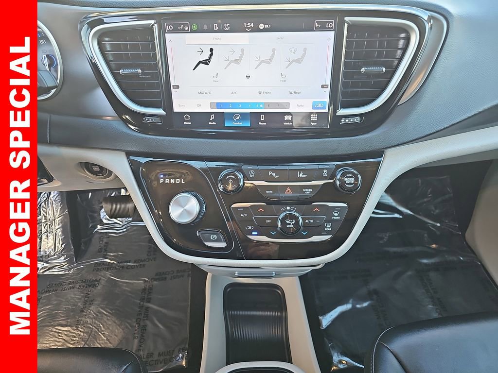 Used 2024 Chrysler Pacifica Touring-L image 21