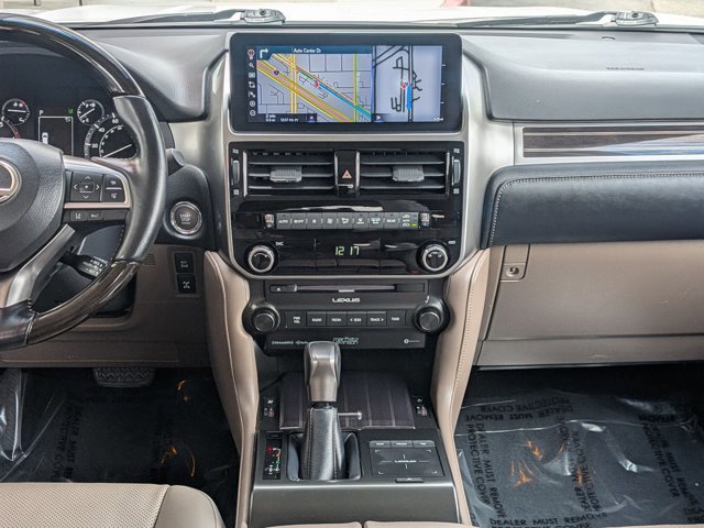 Used 2022 Lexus GX 460 Premium w/ Premium Plus Package image 15
