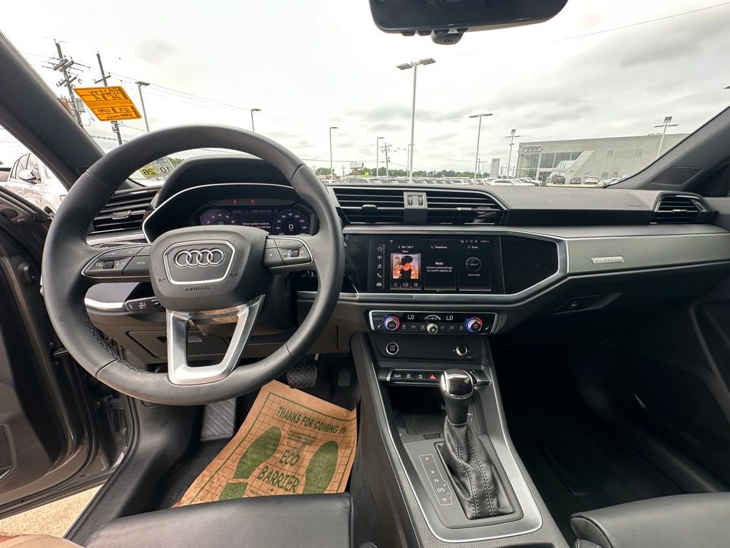 Certified 2025 Audi Q3 2.0T Premium w/ Convenience Package AWD/4WD image 14