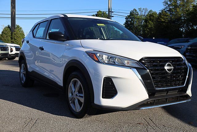 Used 2022 Nissan Kicks S