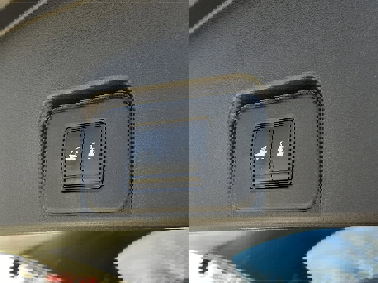 Certified 2023 Nissan Rogue SL w/ SL Premium Package image 30