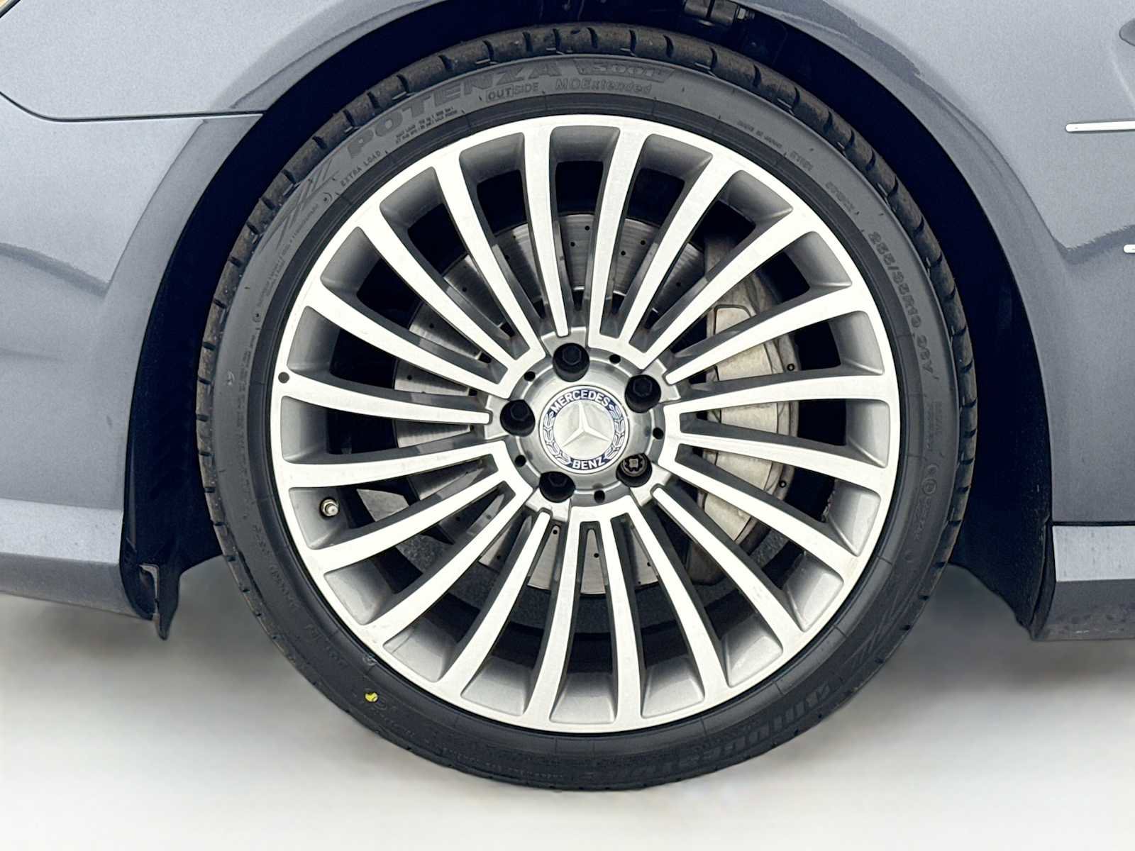 Used 2014 Mercedes-Benz SL 550 image 29