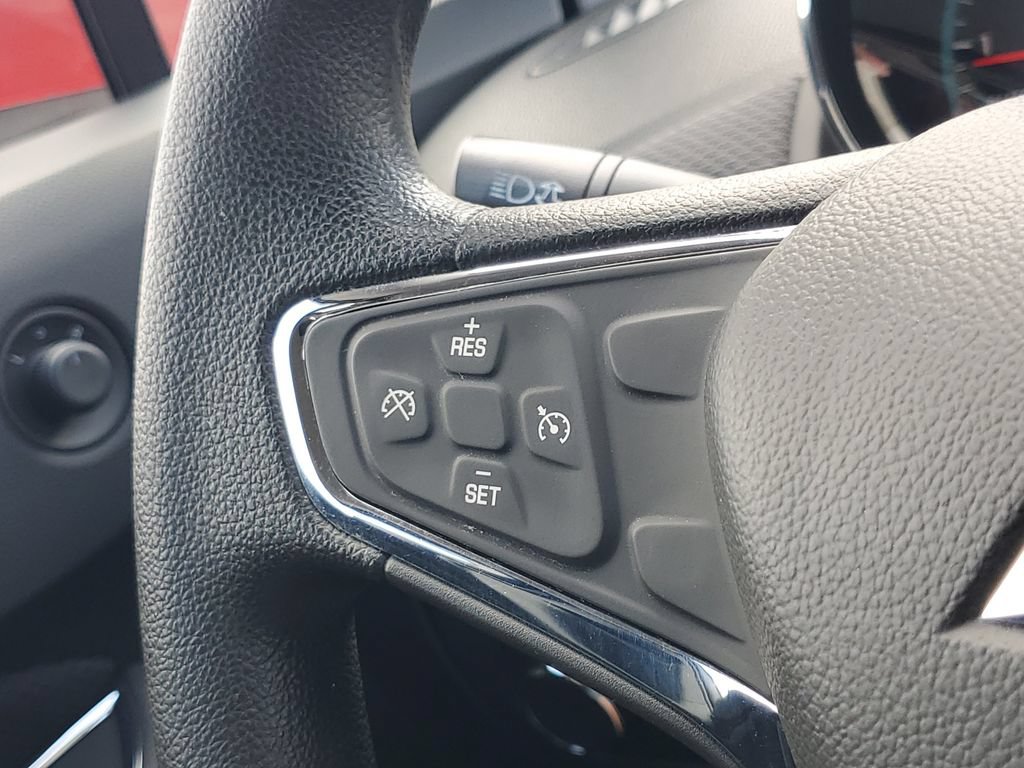 Used 2017 Chevrolet Cruze LT FWD image 19