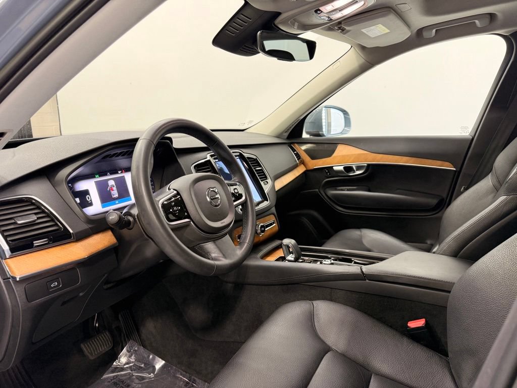 Used 2023 Volvo XC90 B5 Plus AWD/4WD image 11