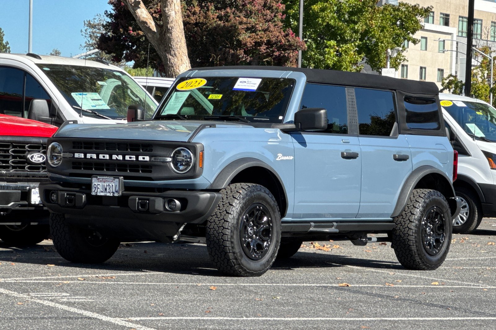 Certified 2023 Ford Bronco Black Diamond AWD/4WD image 9