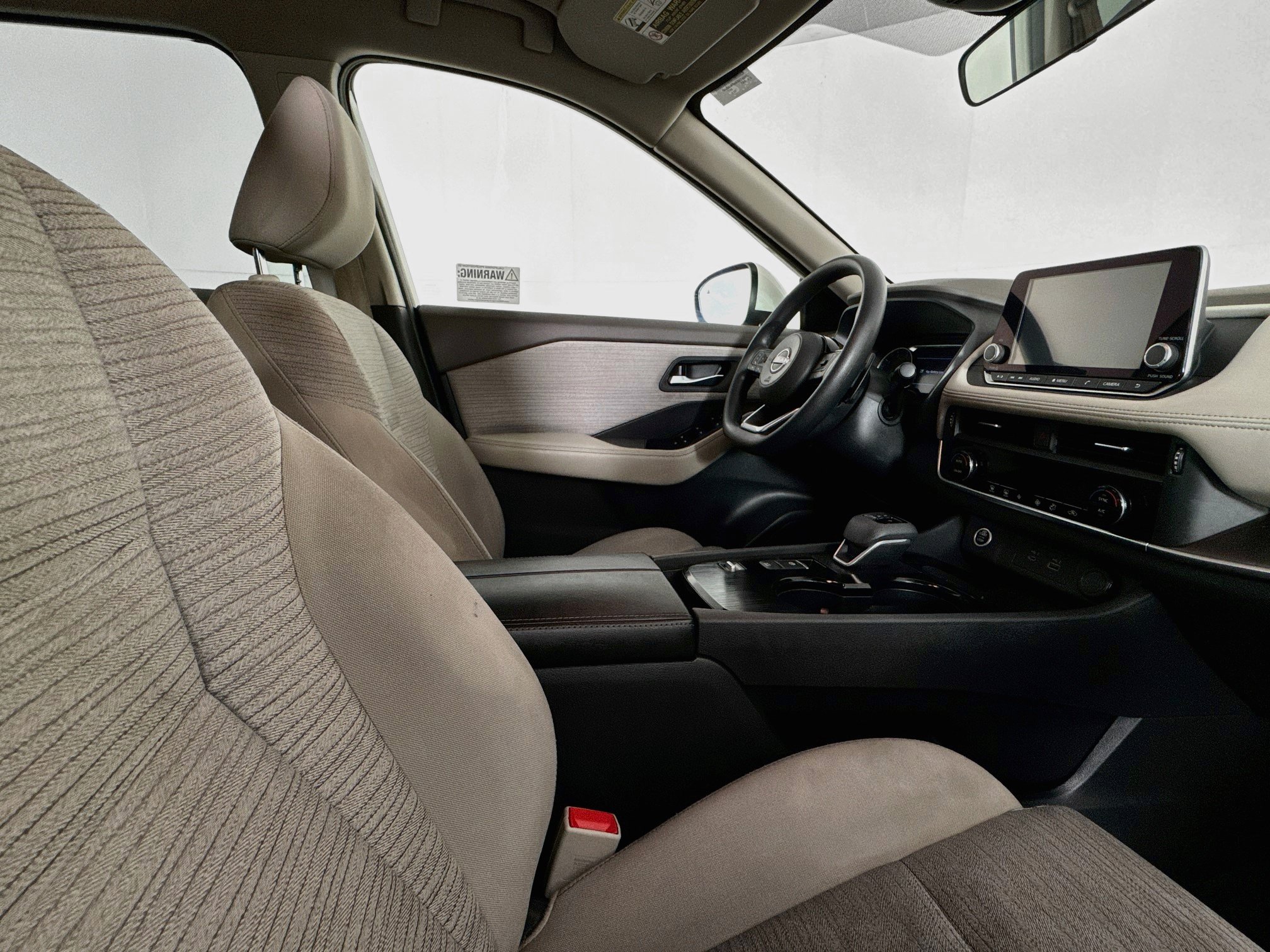 Used 2023 Nissan Rogue SV FWD image 27