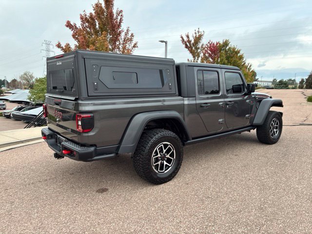 Used 2024 Jeep Gladiator Rubicon w/ Technology Group AWD/4WD image 7