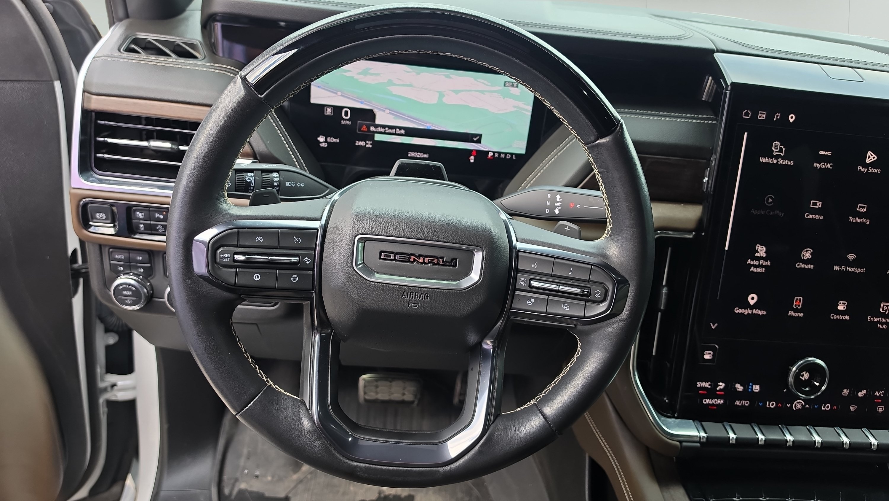 Used 2025 GMC Yukon XL Denali Ultimate w/ LPO, Floor Liner Package AWD/4WD image 12