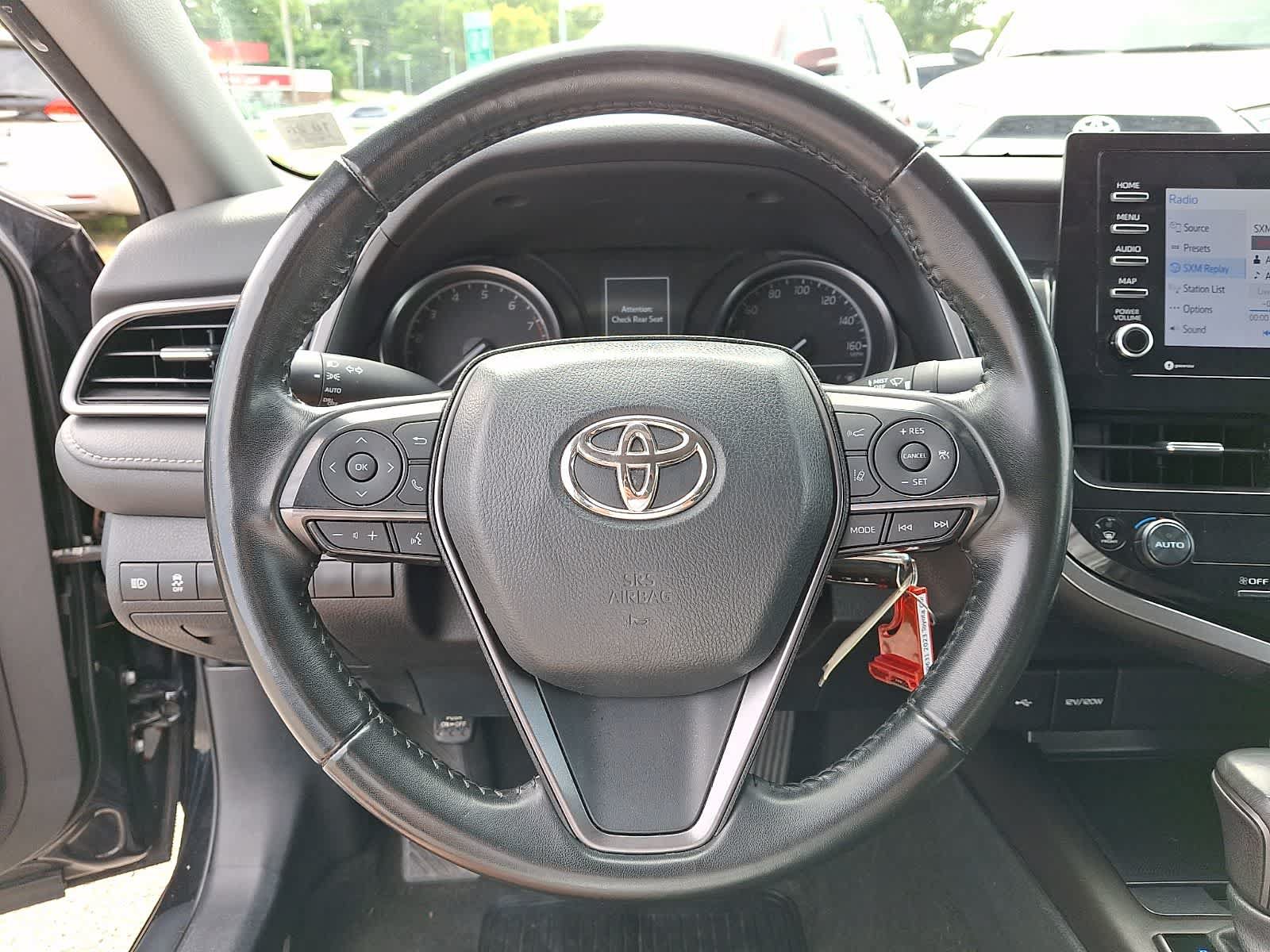 Used 2023 Toyota Camry SE FWD image 21