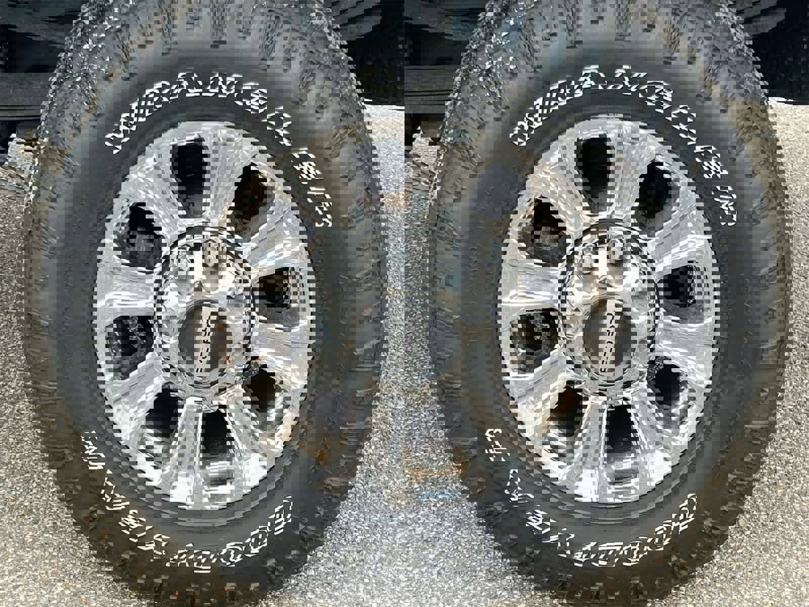 Used 2019 Ford F350 Lariat w/ Chrome Package image 14