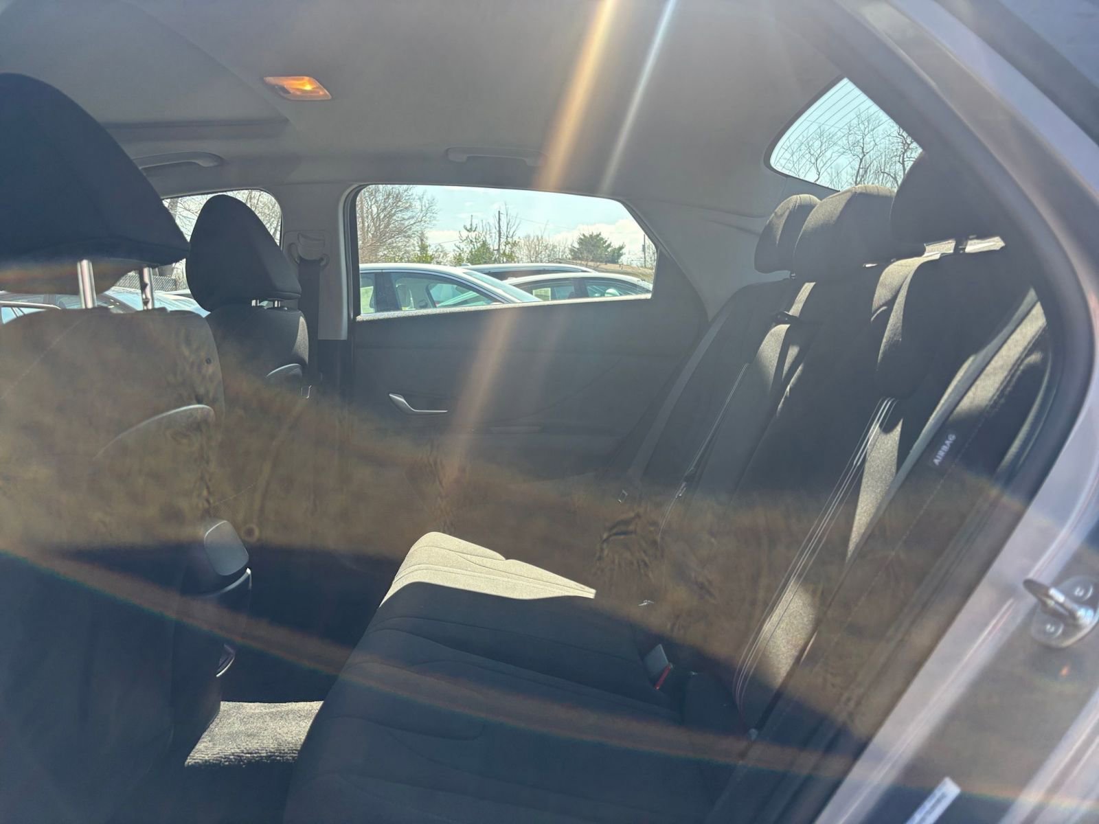 Used 2025 Hyundai Elantra SEL image 25